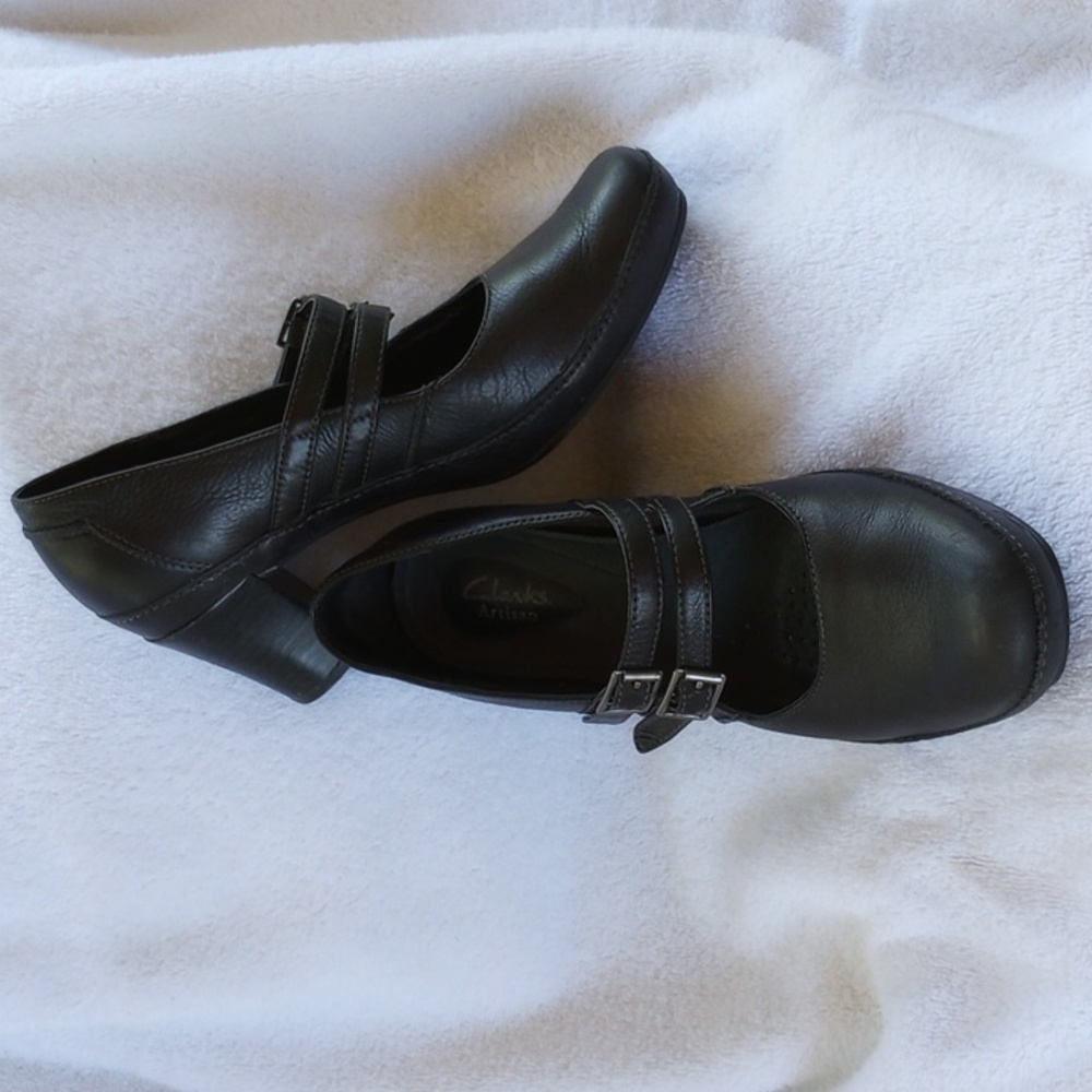 Clarks Artisan Double Strap Mary Jane Heels